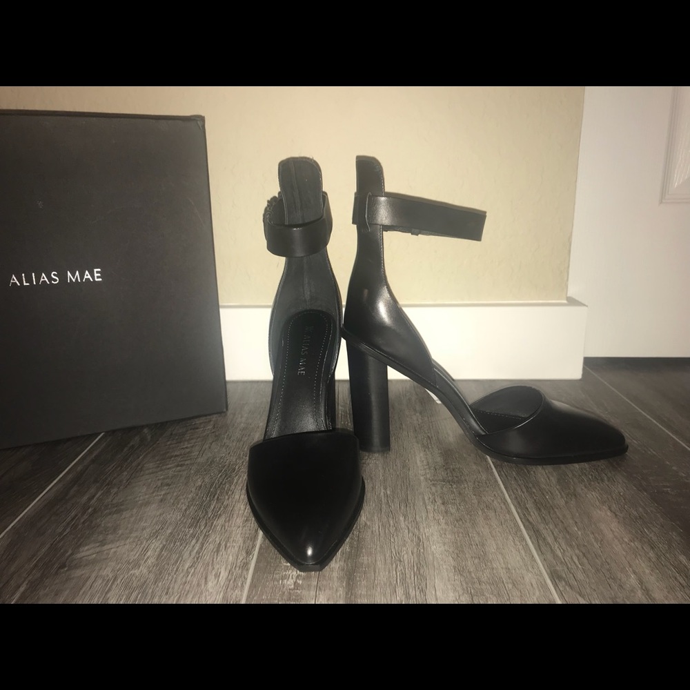 Alias Mae Acilia Black Leather Heels Pumps
